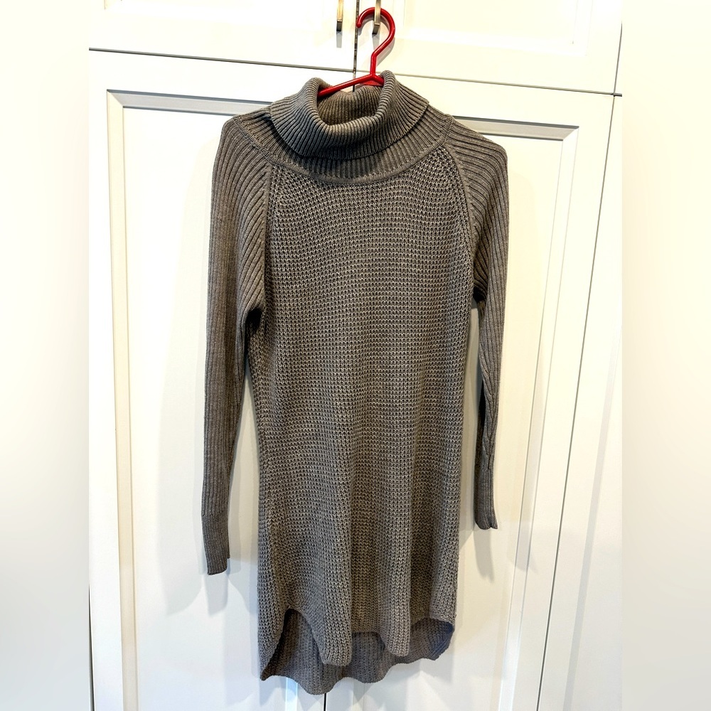 Sweater dress​